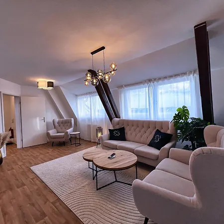 Helle Grosszuegige Dachgeschoss Wohnung I Parkplatz I Schloss Blick #Cosiness Company Schwerin  Eksteriør billede