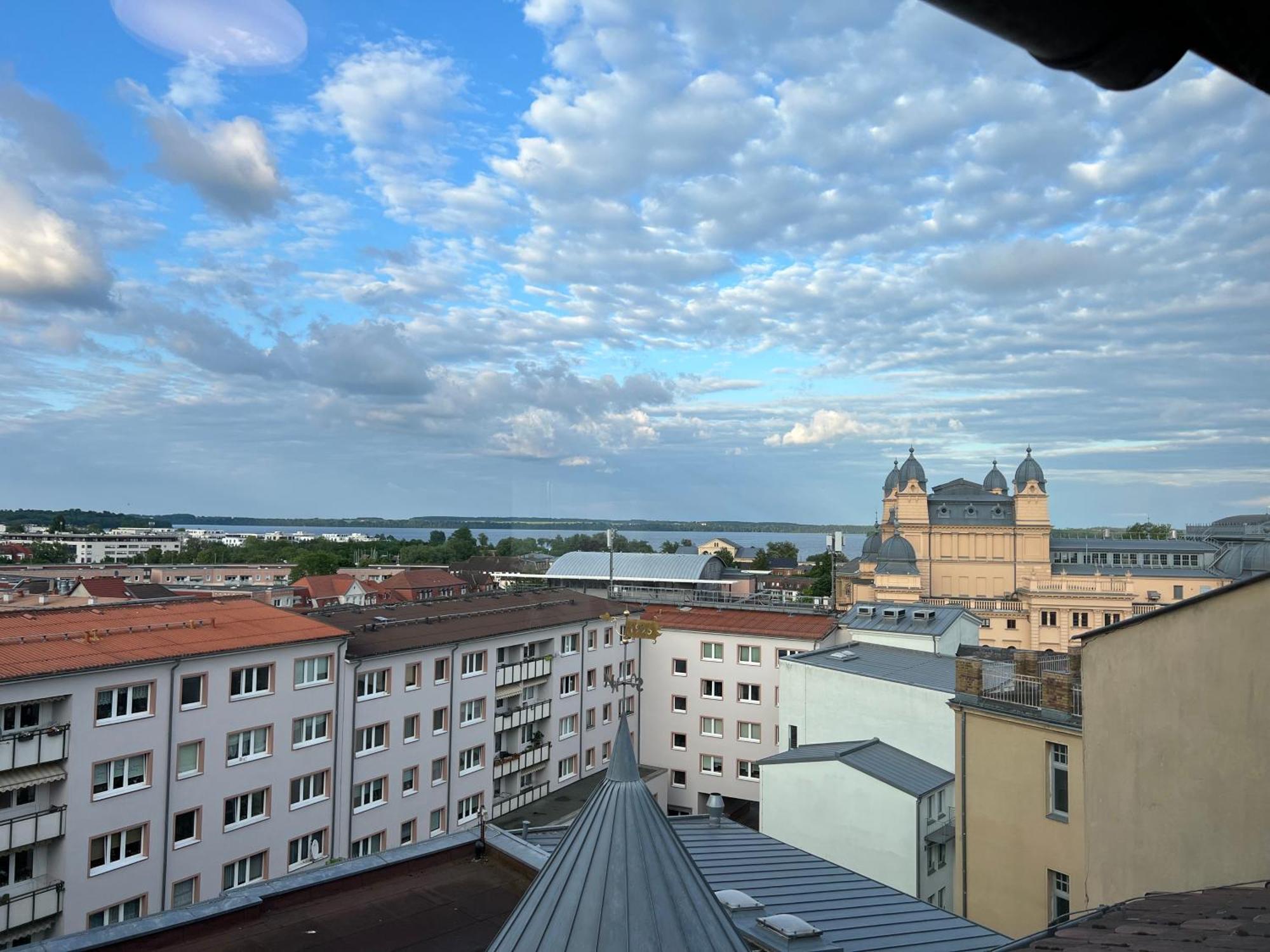 Lejlighed Helle Grosszuegige Dachgeschoss I Parkplatz I Schloss Blick #cosiness Company Schwerin (Mecklenburg-Vorpommern)
