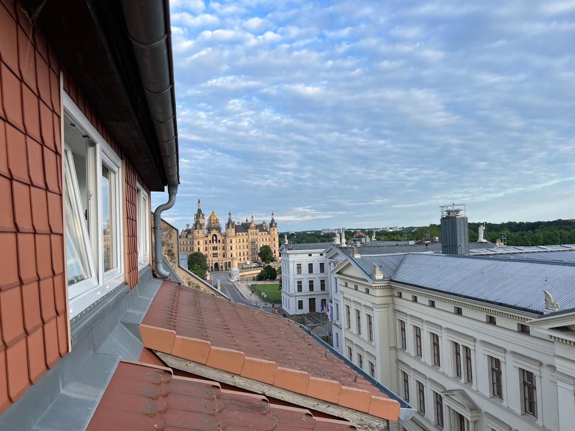 Helle Grosszuegige Dachgeschoss I Parkplatz I Schloss Blick #cosiness Company * Schwerin (Mecklenburg-Vorpommern)