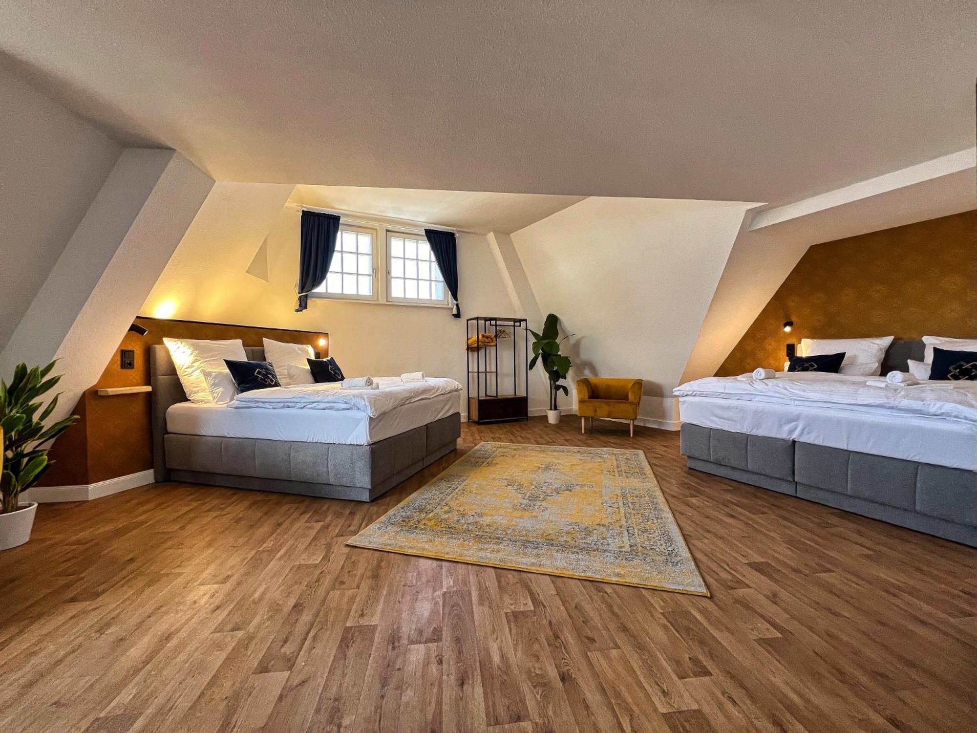 Helle Grosszuegige Dachgeschoss I Parkplatz I Schloss Blick #cosiness Company Lejlighed